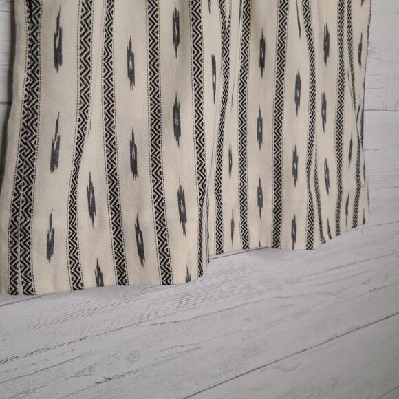 J. Crew Factory Cream & Black Aztec Print Mini Skirt Size 8 - Picture 3 of 11